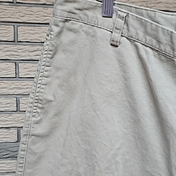 Chaps Shorts 38 waist - Picture 3 of 6